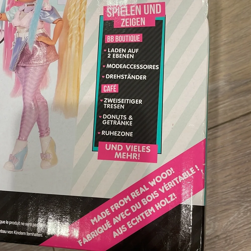 LOL OMG MALL NWOT - Picture 11 of 14